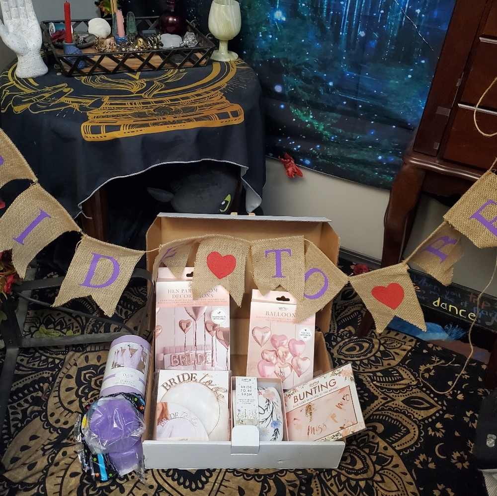 Bride to Be Party Supplies Set - Purple and Rose Gold
